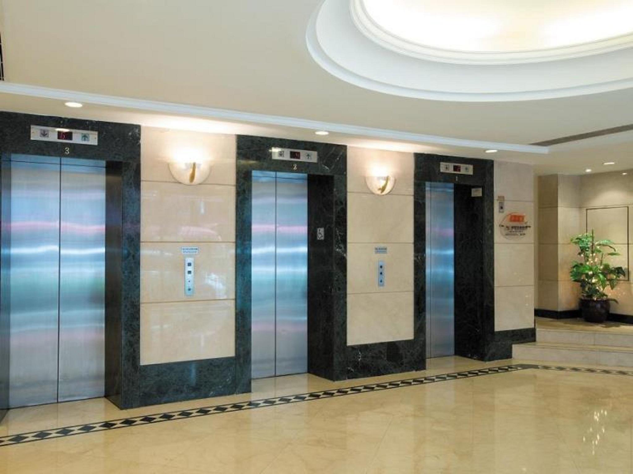 The South China Hotel Hong Kong Extérieur photo